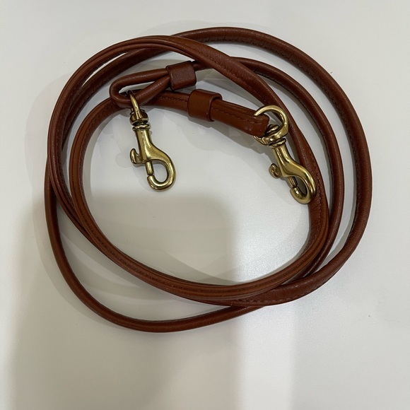 Vintage Coach Regina - Picture 12 of 16